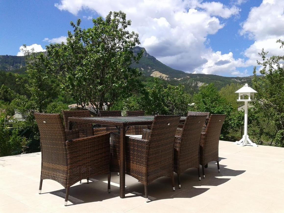 Bnb Castellane Chambre D'Hotes B&B Εξωτερικό φωτογραφία