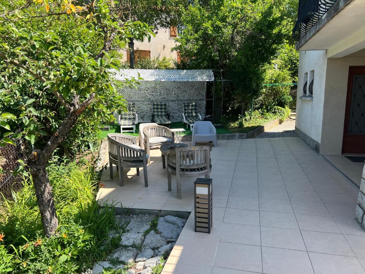 Bnb Castellane Chambre D'Hotes B&B Εξωτερικό φωτογραφία