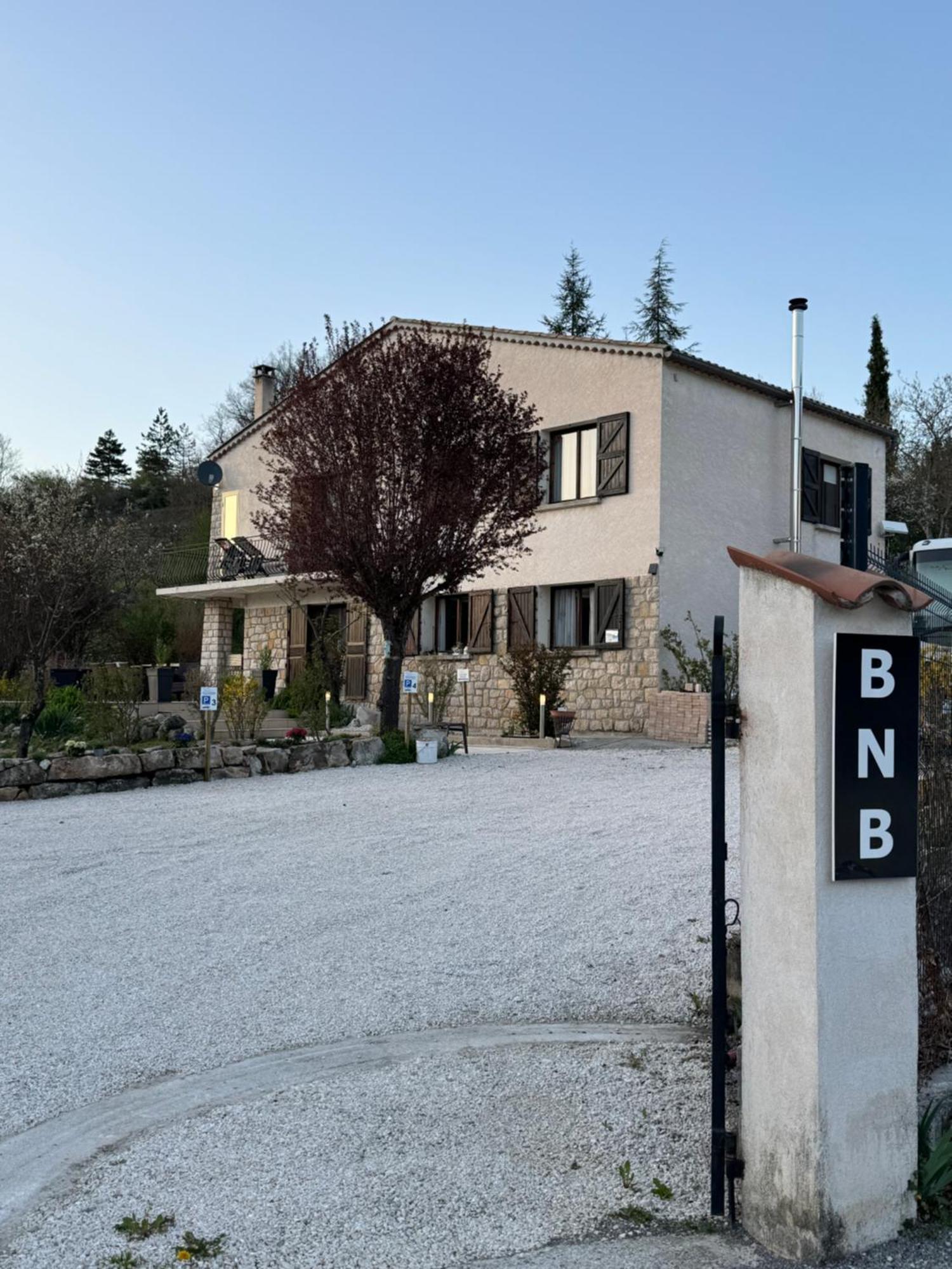 Bnb Castellane Chambre D'Hotes B&B Εξωτερικό φωτογραφία