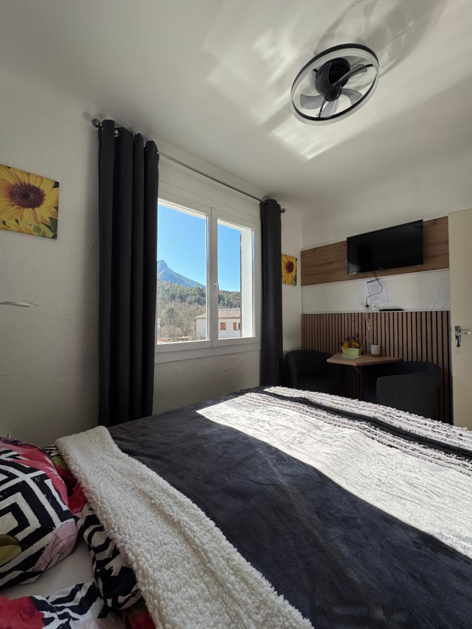 Bnb Castellane Chambre D'Hotes B&B Εξωτερικό φωτογραφία